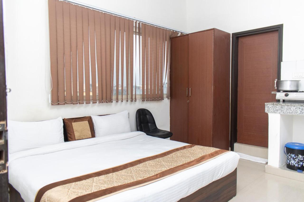 The Radiance Suites And Apartment New Delhi Exterior photo